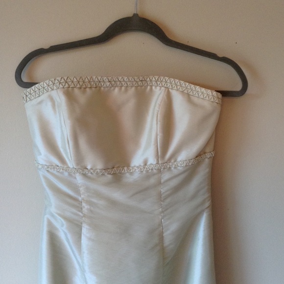 strapless homecoming/prom dress ✨beaded bust detail✨size 10 - Picture 6 of 9